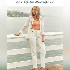 White/Cream Abercrombie High Rise 90s Straight Jean - Size 28